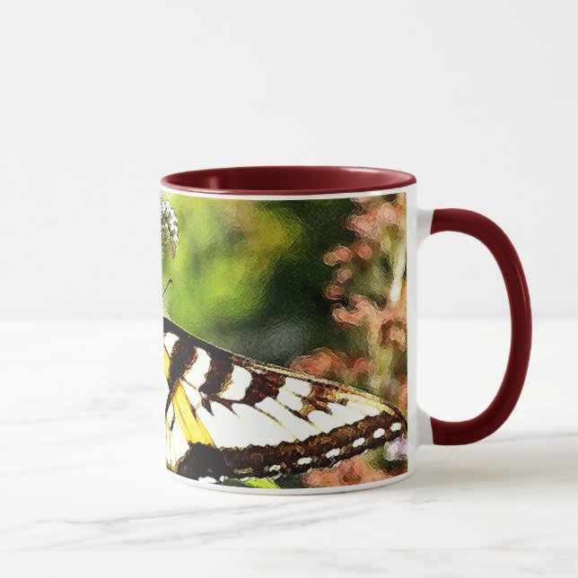 Caneca Borboleta amarela na borboleta Bush da lavanda (Direita)