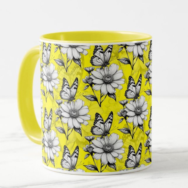 Caneca Borboleta Sobre Padrão De Flor Design amarelo (Criador carregado)