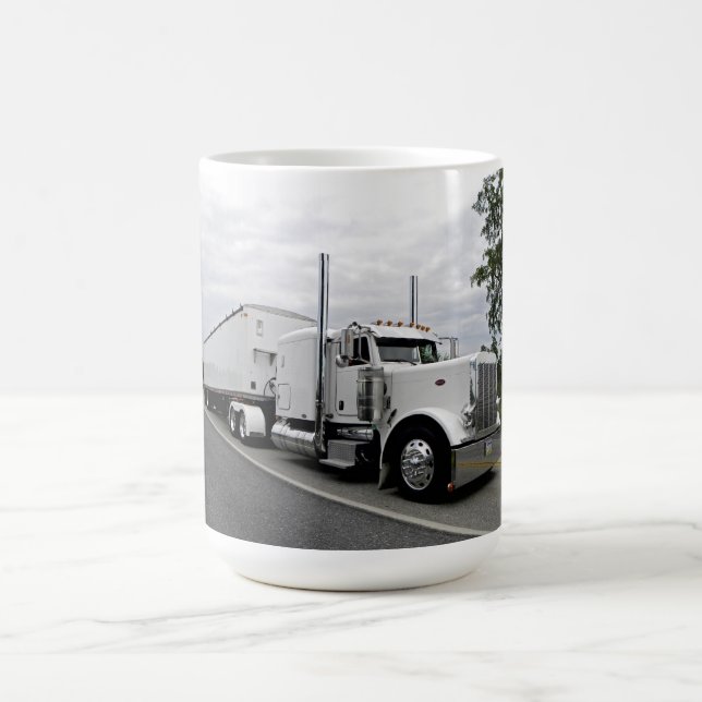 Caneca branca de Peterbilt 379 (Centro)