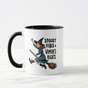 Caneca Bruxa de Halloween Direita das Mulheres Spooky Vib