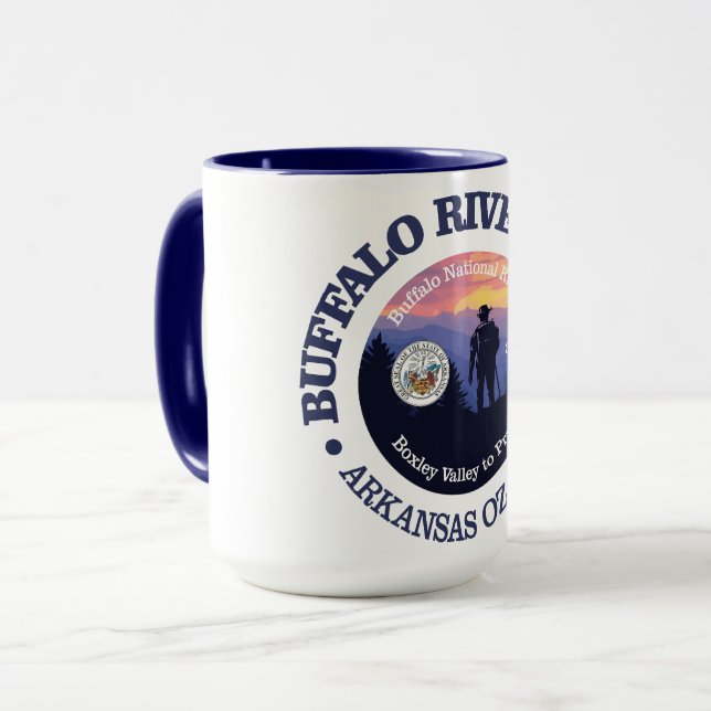 Caneca Buffalo River Trail (rd2) (Frente Esquerda)