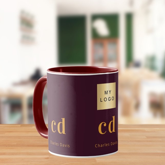 Caneca Burgundy gold monogram name business logo (Criador carregado)
