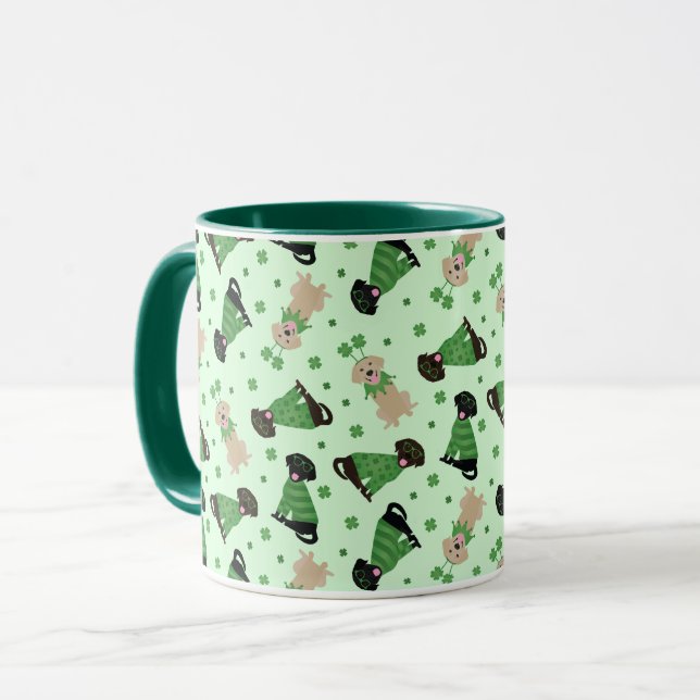 Caneca Cachorros do Dia de São Patrício Feliz (Frente Esquerda)
