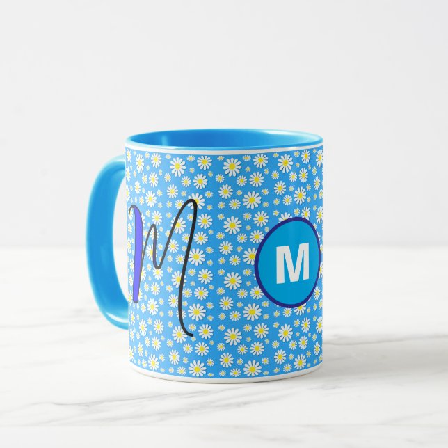 Caneca Café Azul com Inicial Monogramada de Margarida Per (Frente Esquerda)