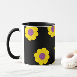 Caneca Café com Flores Amarelas em Fundo Preto