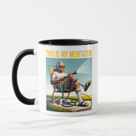Caneca Camiseta Homem à Antiga Regando o Relvado