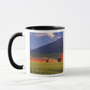 Caneca Campo de trigo no Vale de Wallowa, logo fora