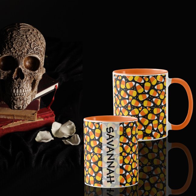 Caneca Candy Corn Halloween Nome Personalizado (Criador carregado)