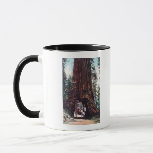 Caneca Carruagem viajando sob uma Sequoia Gigante (Esquerda)