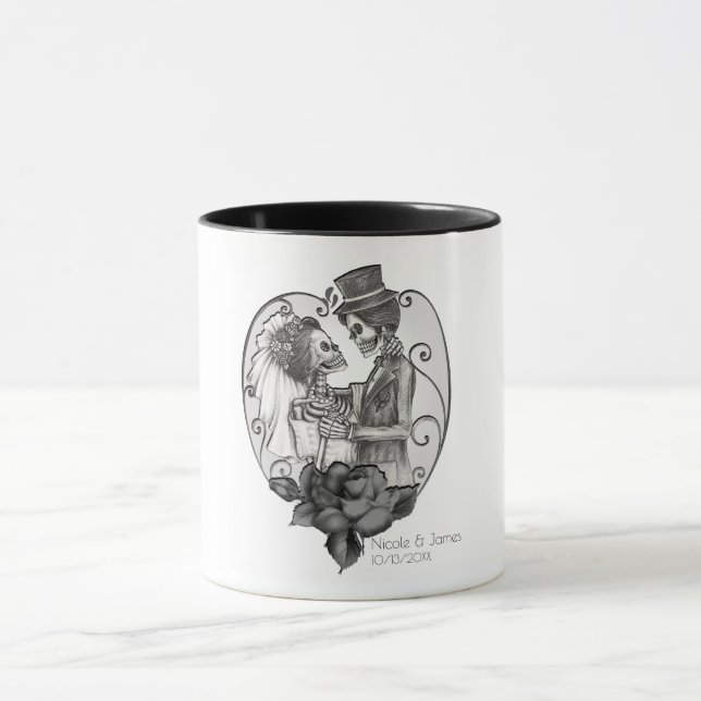 Caneca Casal de Amor Esqueleto Dança de Casamento Gótico (Centro)