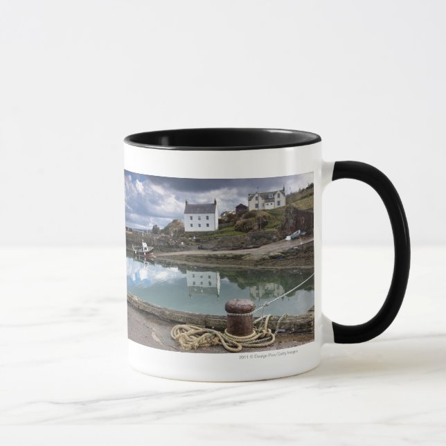 Caneca Casas e barcos ao longo da água (Direita)