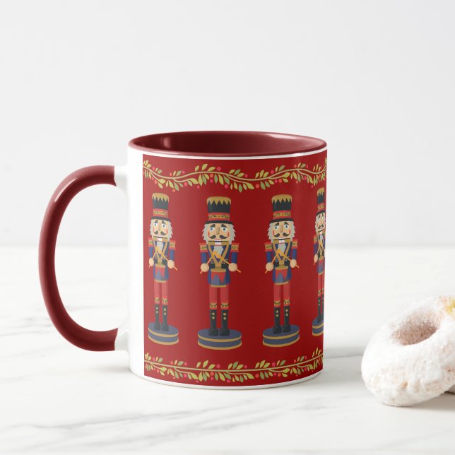 Caneca Cascanueces Tocando tambor (Com Donut)