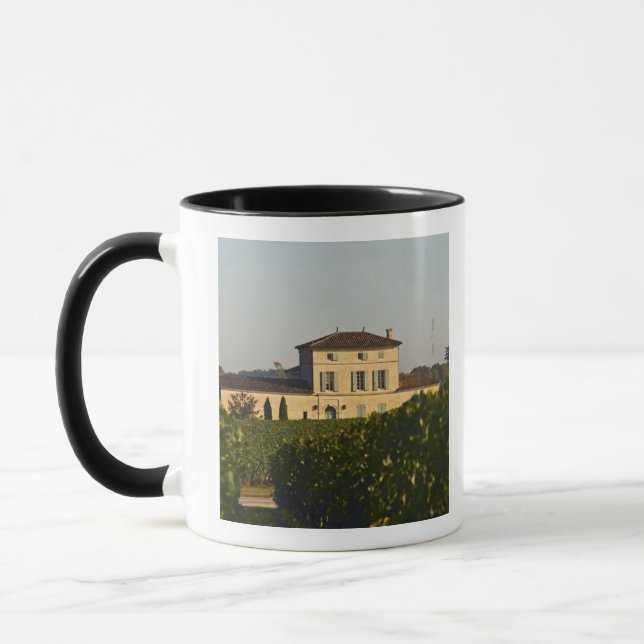 Caneca Castelo Lafleur Petrus e vinha, em Pomerol, (Esquerda)