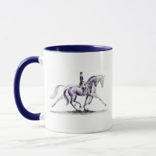 Caneca Cavalo do adestramento no trote Piaffe