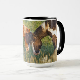 Caneca Cavalos selvagens no Parque Nacional de Theodore R