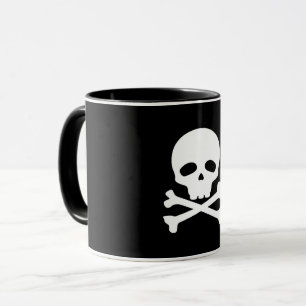Caneca Caveira de Pirata Branca em Fundo Preto