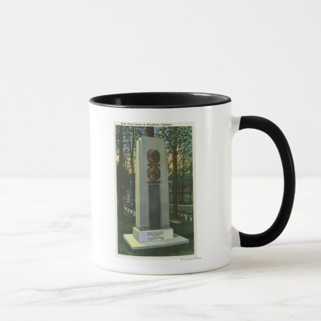 Caneca Cemitério de Woodlawn, Cena de Gravestone Mark Twa (Direita)