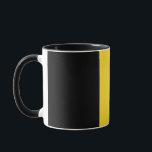 Caneca Cerâmica limpa e nítida com bandeira belga coberta<br><div class="desc">Cumprimente a sua coleção de canecas com esta bandeira belga e faça de si a inveja da sua família e amigos. A bandeira tem uma aparência nova e limpa para fazer a bandeira e a caneca parecerem legais e nítidas para adicionar caracteres extras Mostre seu apoio ao país e às...</div>
