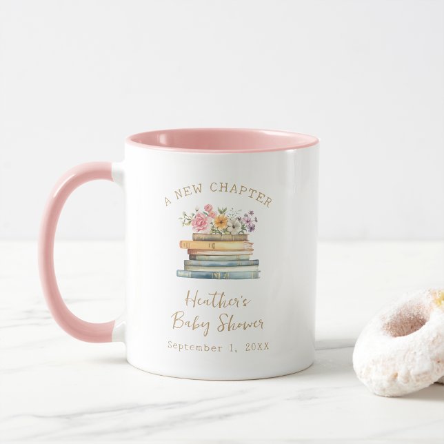 Caneca Chá de Bebê da Livraria A New Chapter (A New Chapter Books Baby Shower Mug by Painted Paperie
)