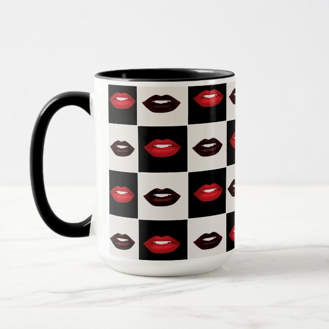 Caneca Checkerboard de Vibes Retroativas | Lábios vermelh (Esquerda)