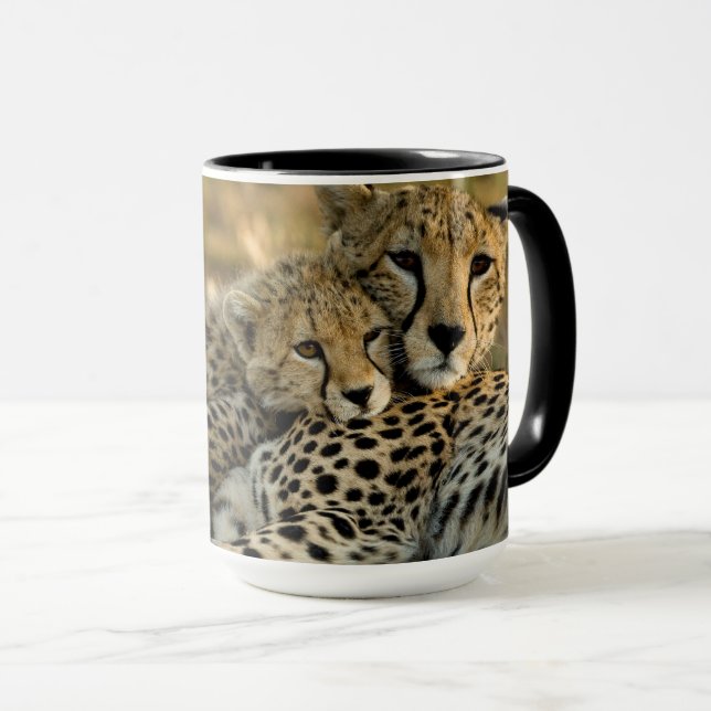 Caneca Cheetah Cub Inundado com sua mãe (Frente Esquerda)