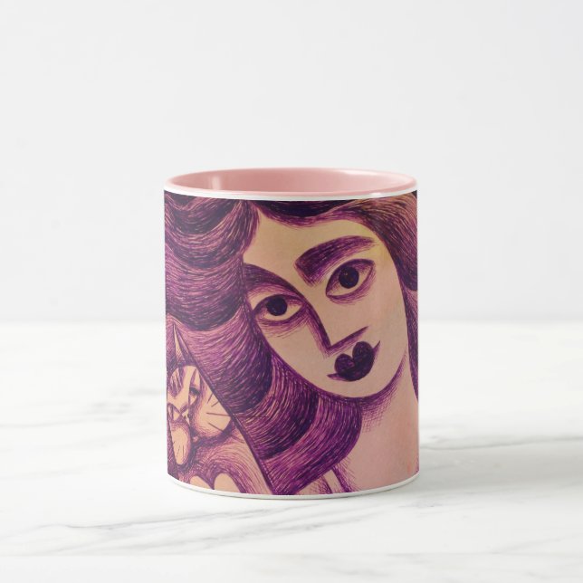 Caneca Chica con su gato (Centro)