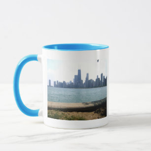 Caneca Chicago em frente à praia