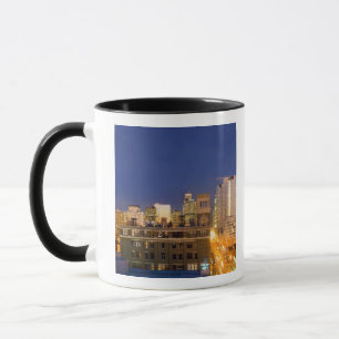 Caneca Chicago, Illinois, tiro no horizonte de West Loop