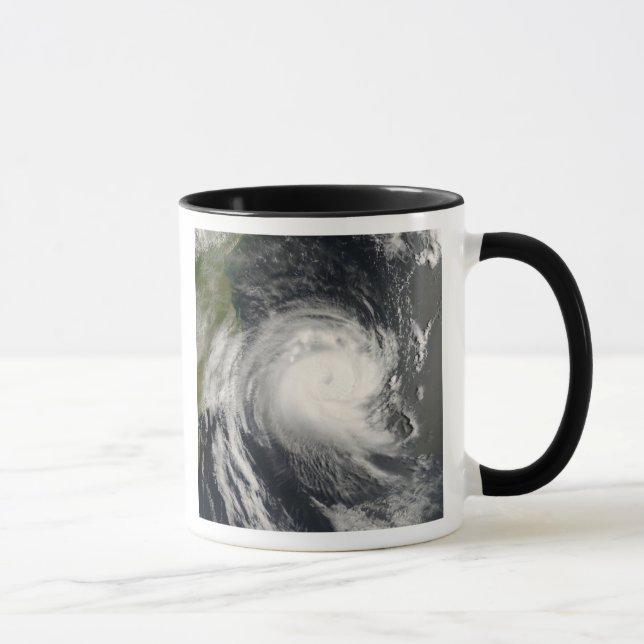 Caneca Ciclo tropical Favio se aproximando de Moçambique (Direita)