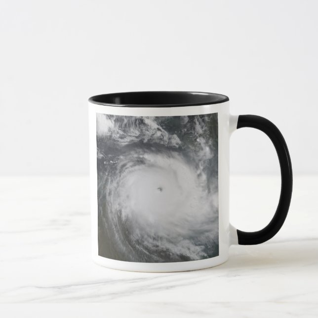 Caneca Ciclone Monica no Oceano Pacífico Sul (Direita)