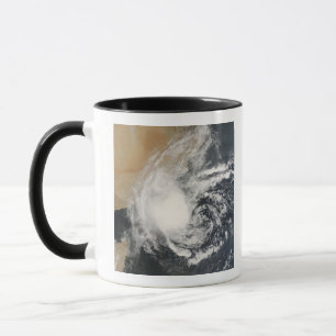 Caneca Ciclone tropical sem nome