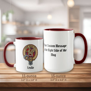 Caneca Clan Leslie Crest sobre o Red Tartan