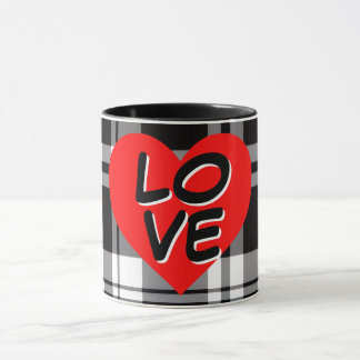Caneca Classic Black White tartan plaid red heart detail