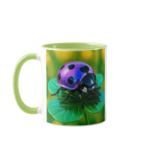 Coccinelle sur trèfle