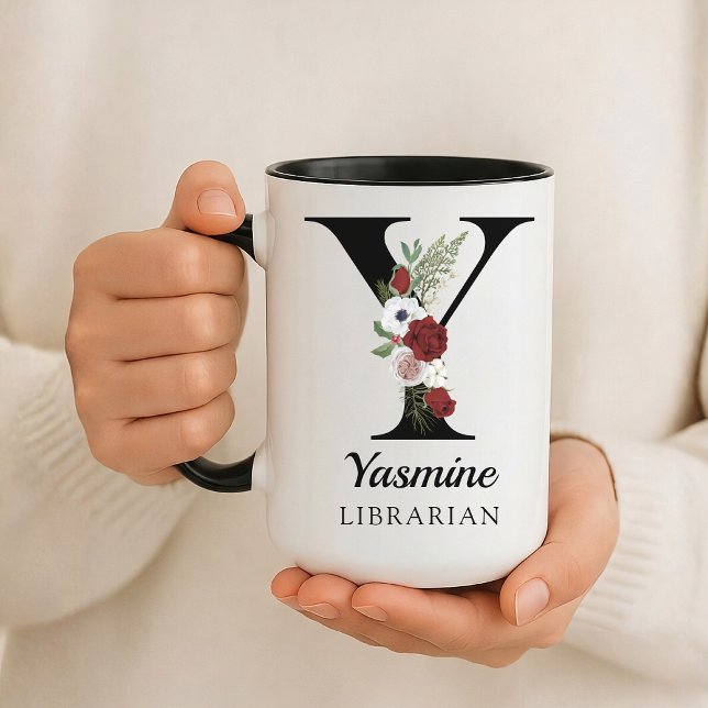 Caneca com Alfabeto de Monograma Personalizado par (Personalized Monogram Floral Alphabet Mug for Mom, Grandma, Teacher, Nurse, Lawyer or Bridesmaid)