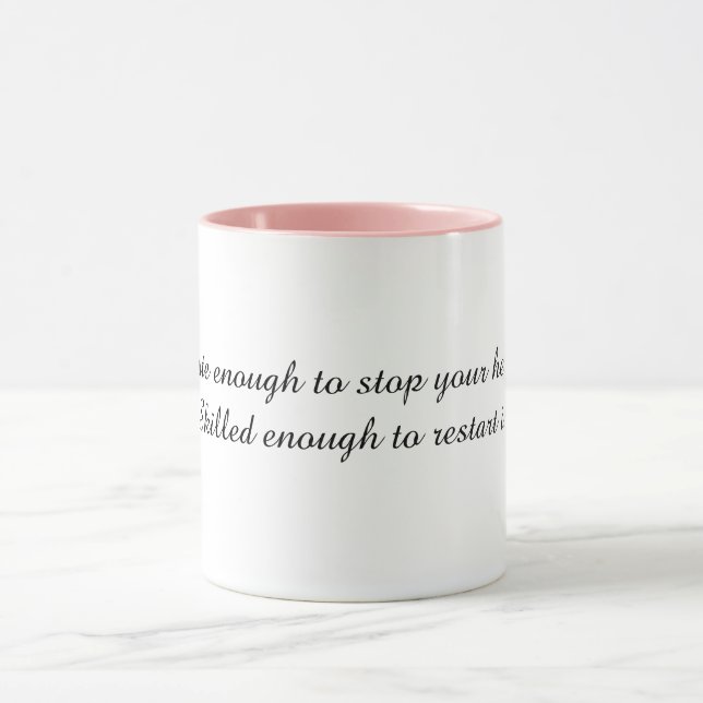 Caneca com citação engraçada de enfermeira (Centro)