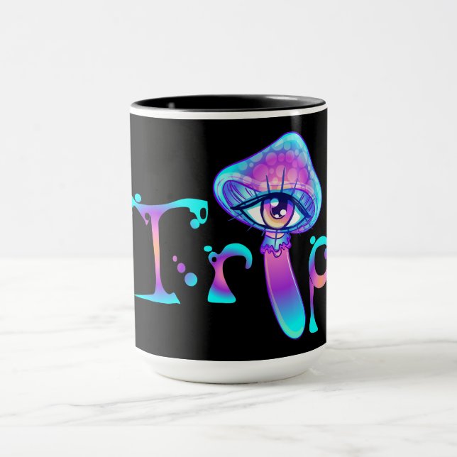 Caneca Coma-me Cogumelo e Viagem (Centro)