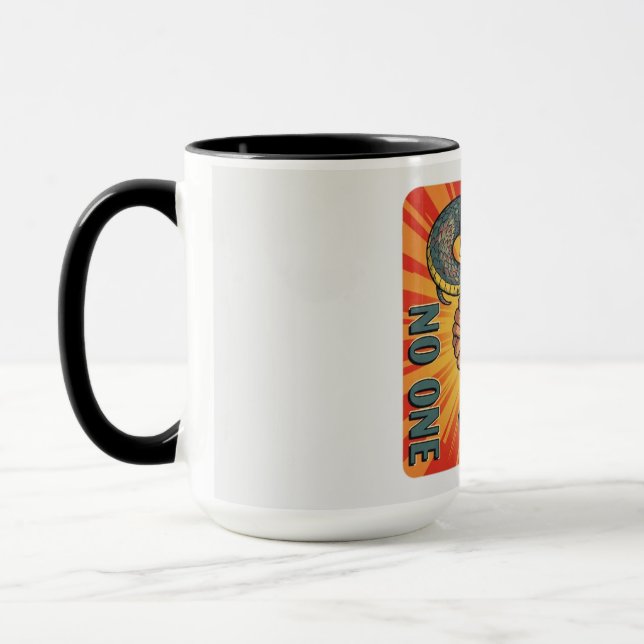 Caneca "Confie em ninguém - Arte Retro Cobra Handshake | (Esquerda)