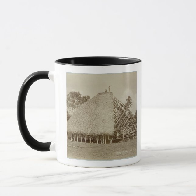 Caneca Construção de casa em Samoa, c.1875 (foto do (Esquerda)