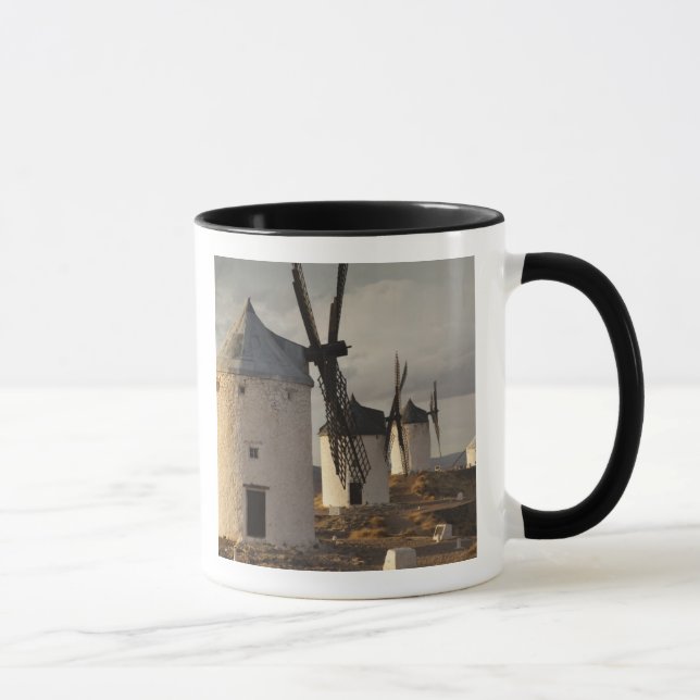 Caneca Consuegra, antigos moinhos de vento de La Mancha (Direita)