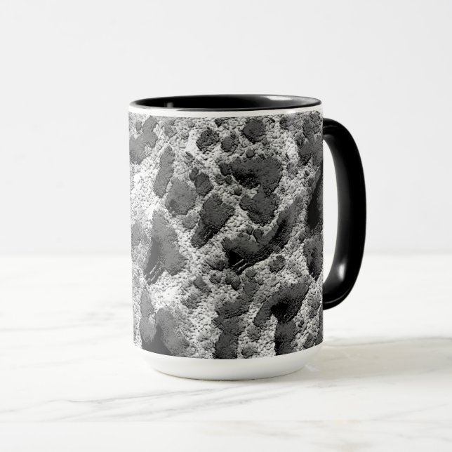 Caneca Coral com travesseiro redondo preto e branco a cor (Frente Esquerda)