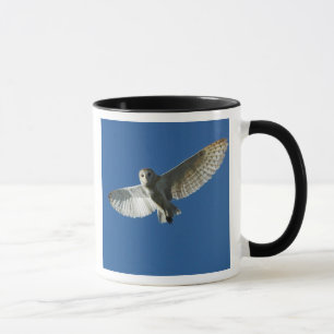 Caneca Coruja-das-torres em Voo Diurno