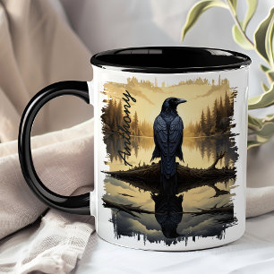 Caneca Corvo no Reflexo do Lago ao Amanhecer