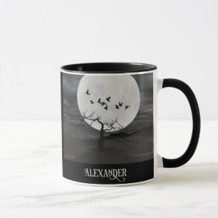 Caneca Corvos Assustadores Voando Contra a Lua Cheia