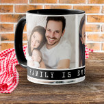 Caneca Cota de Imagem Personalizada da Família Colagem de<br><div class="desc">Design suas próprias canecas personalizadas com fotos da família para torná-las uma única guarnição." A família é tudo que a tipografia faz.</div>