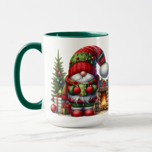 Caneca Cozy Christmas Gnome Art – Festive Holiday (Esquerda)