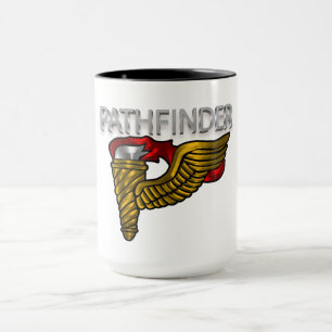 Caneca Crachá Pathfinder - Preto "Pathfinder"