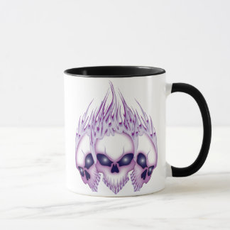 Caneca Crânios roxos flamejantes
