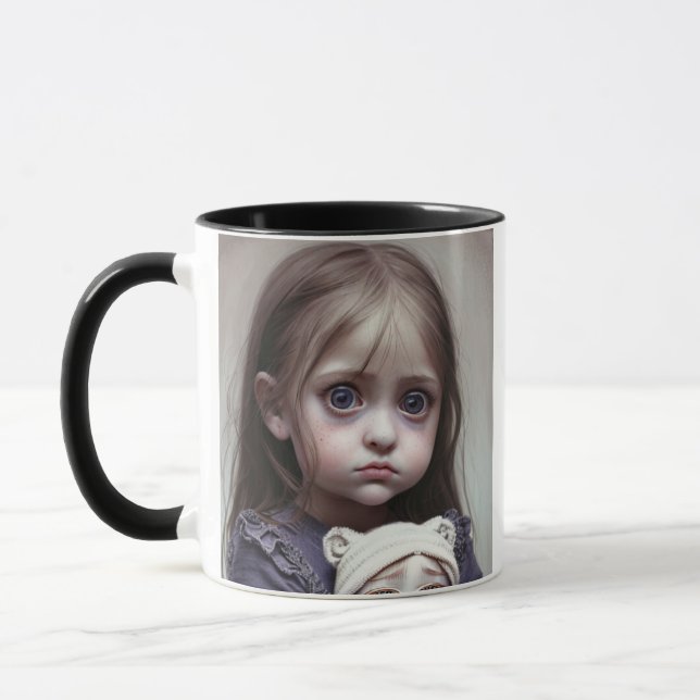 Caneca Criança Assustadora com Boneca Halloween Sinistro (Esquerda)