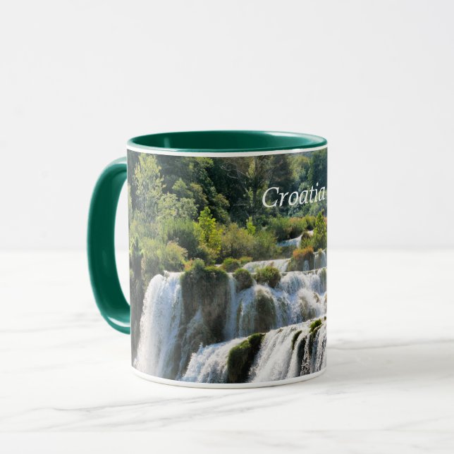 Caneca Croácia, cascata cênica (Frente Esquerda)